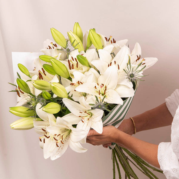 Freckeled Serenity Lily - Pavia Flowers