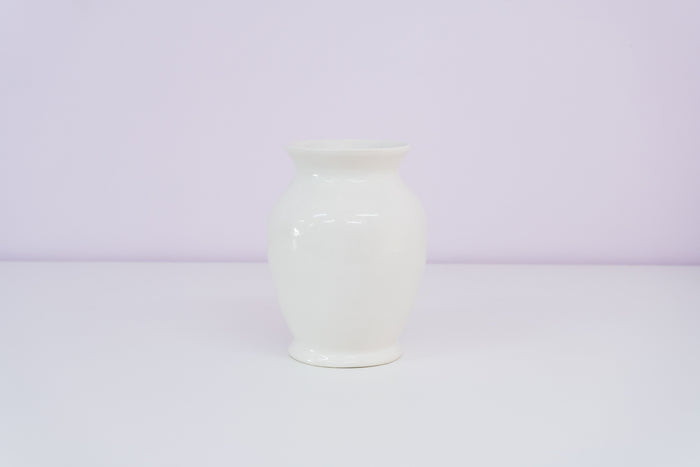 Modern Serene White Vase - Pavia Flowers
