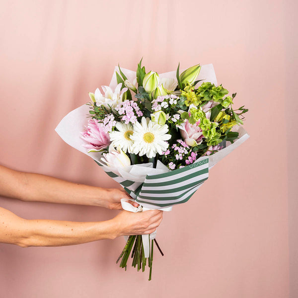 Pastel Roselily Bouquet - Pavia Flowers