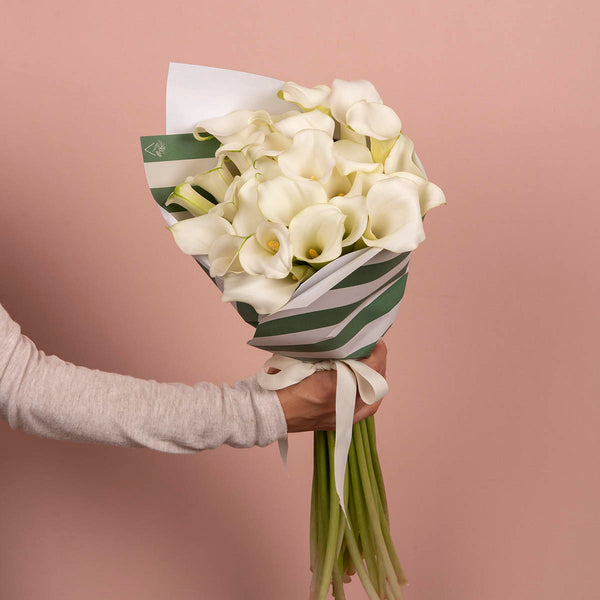 Pure Elegance Callas - Pavia Flowers